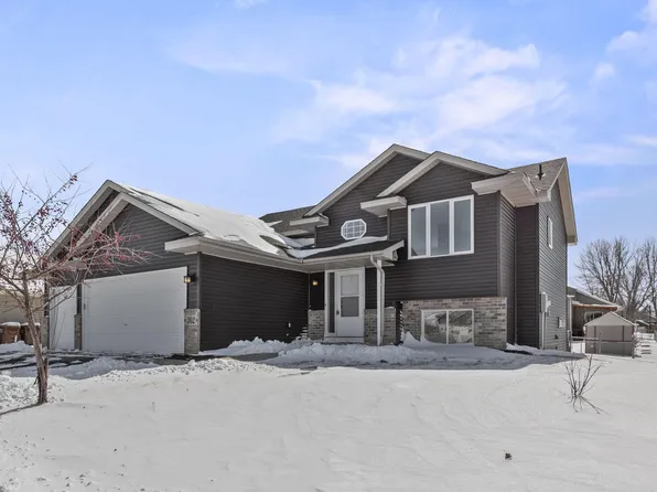 302 Mindy Ln, Montrose, MN 55363