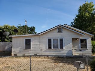 15707 Avenue 329, Ivanhoe, CA 93235