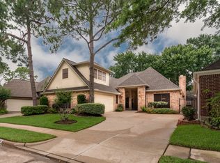 2038 Park Grand Rd, Houston, TX 77062