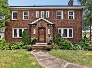 440 N Hanley Rd, Saint Louis, MO 63130