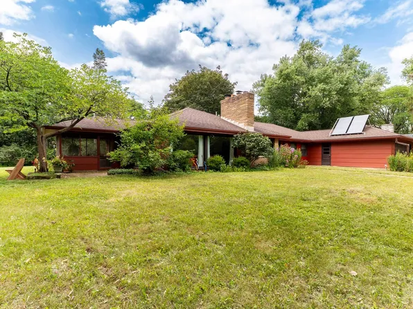 25 Hiawatha Cir, Madison, WI 53711