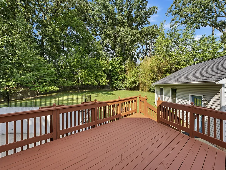 2725 Oldewood Dr — Photo 49