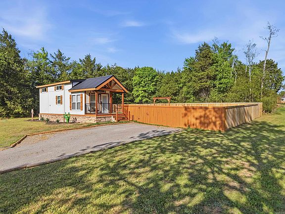 2nd image of 24 Mountain Grove Rd