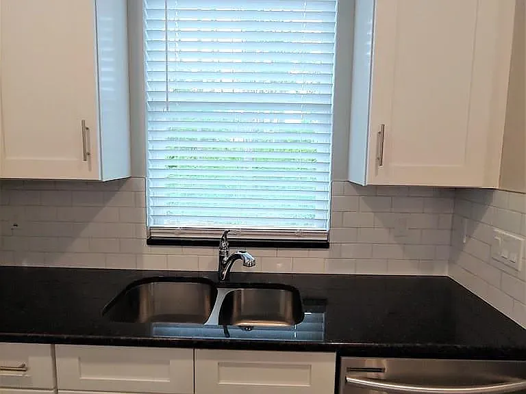 52 Ethan Allen Dr — Photo 12