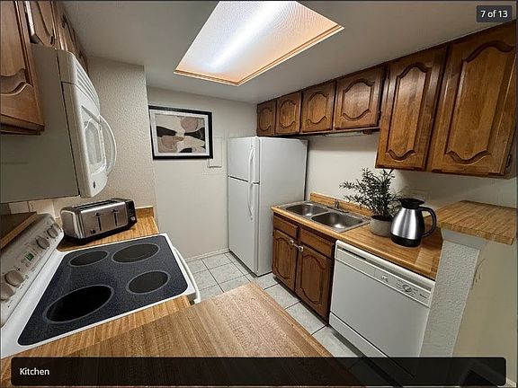 3rd image of 14463 E Jewell Ave Unit 201