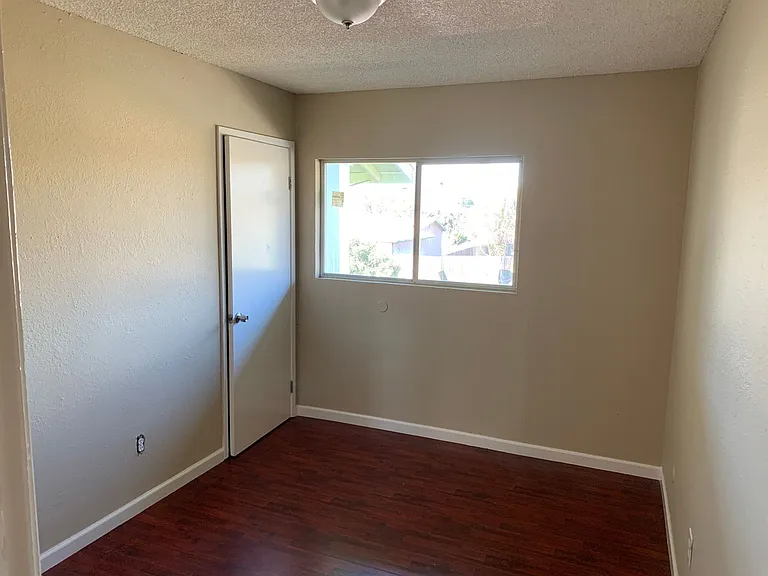 742 Ponce De Leon Ave — Photo 14