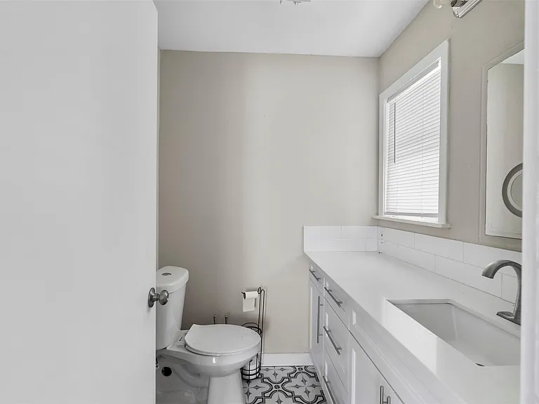 5422 Lincrest Ln — Photo 23