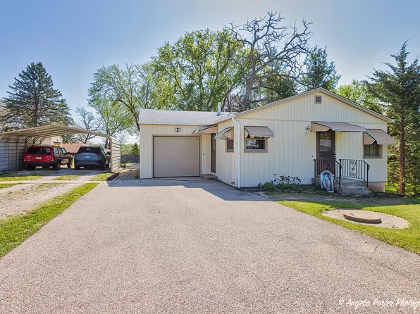 5308 Wonder Woods Dr, Wonder Lake, IL 60097