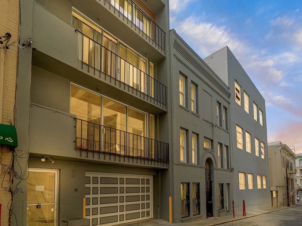 Top 2 floors in 3 floor building