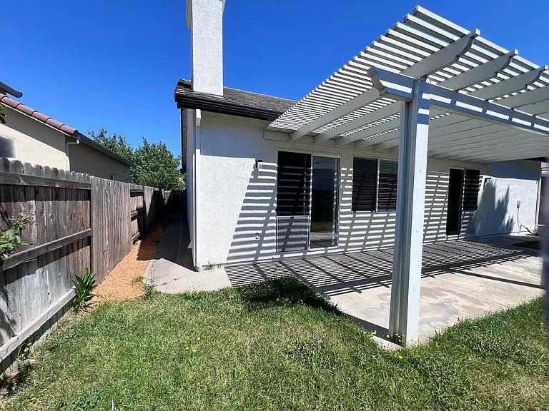 10233 Stathos Dr — Photo 23