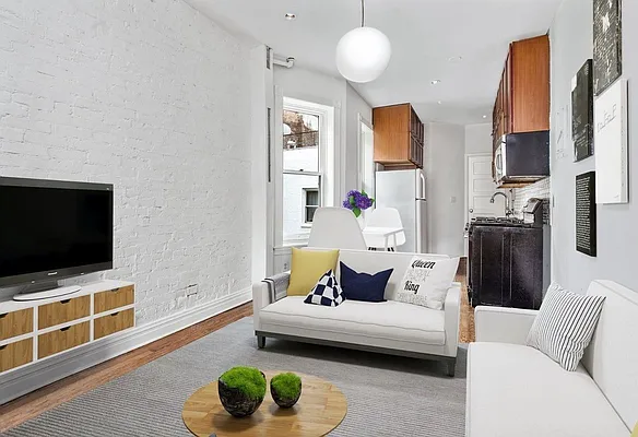 Rented by Compass | media 12