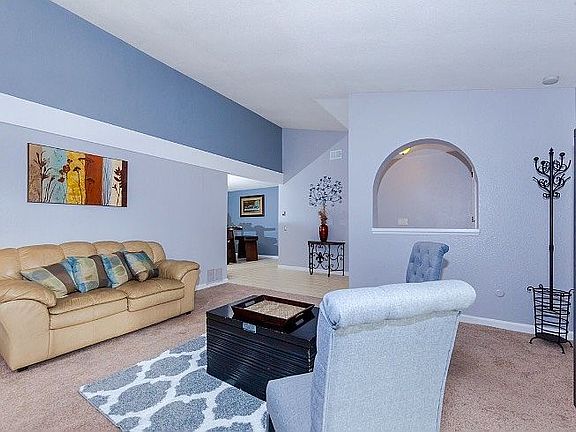 2nd image of 1009 Cholla Pl