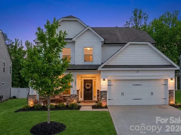 154 Cotton Field Dr, Statesville, NC 28677