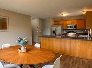 345 Sunfish Ln, Winsted, MN 55395
