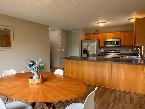 345 Sunfish Ln, Winsted, MN 55395