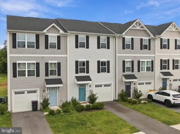 59 Ogunquit Dr, Martinsburg, WV 25403