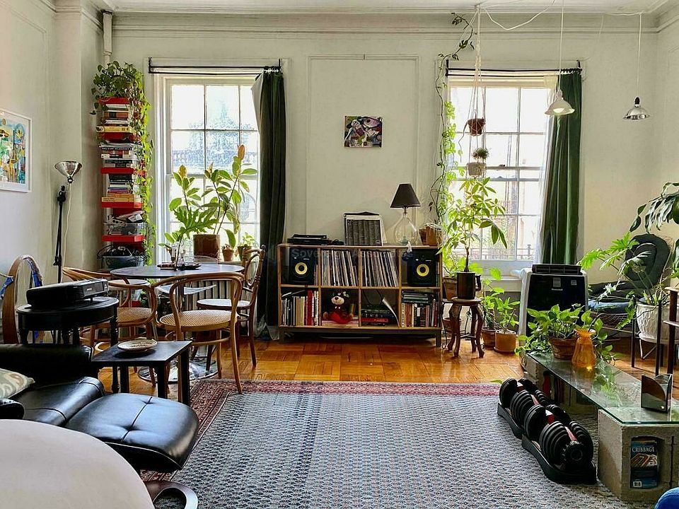 1st image of 306 W 107th St APT 4F