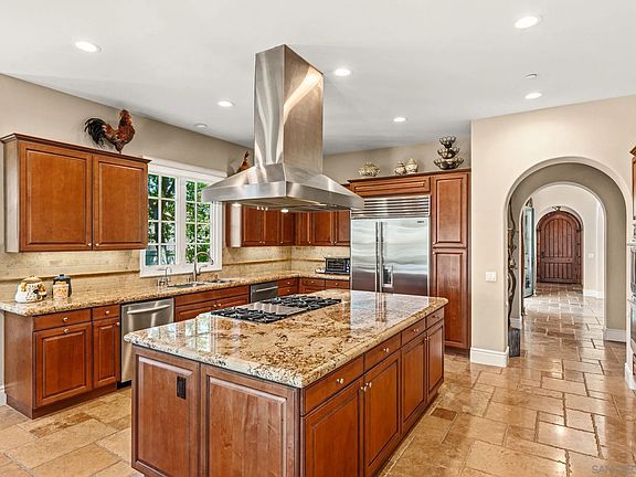 4th image of 8181 Lamour Ln