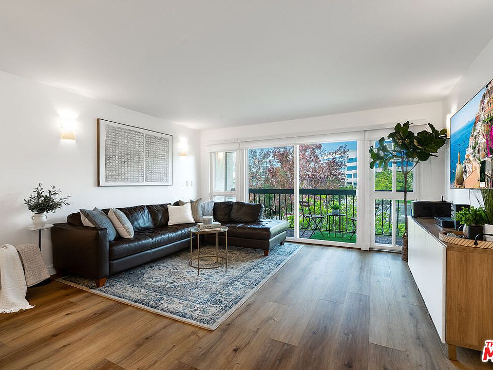 1st image of 5650 Cambridge Way Unit 17