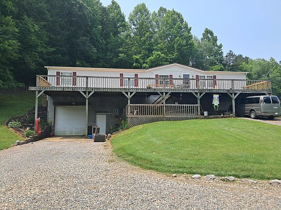 3rd image of 860 Iron Bridge Rd