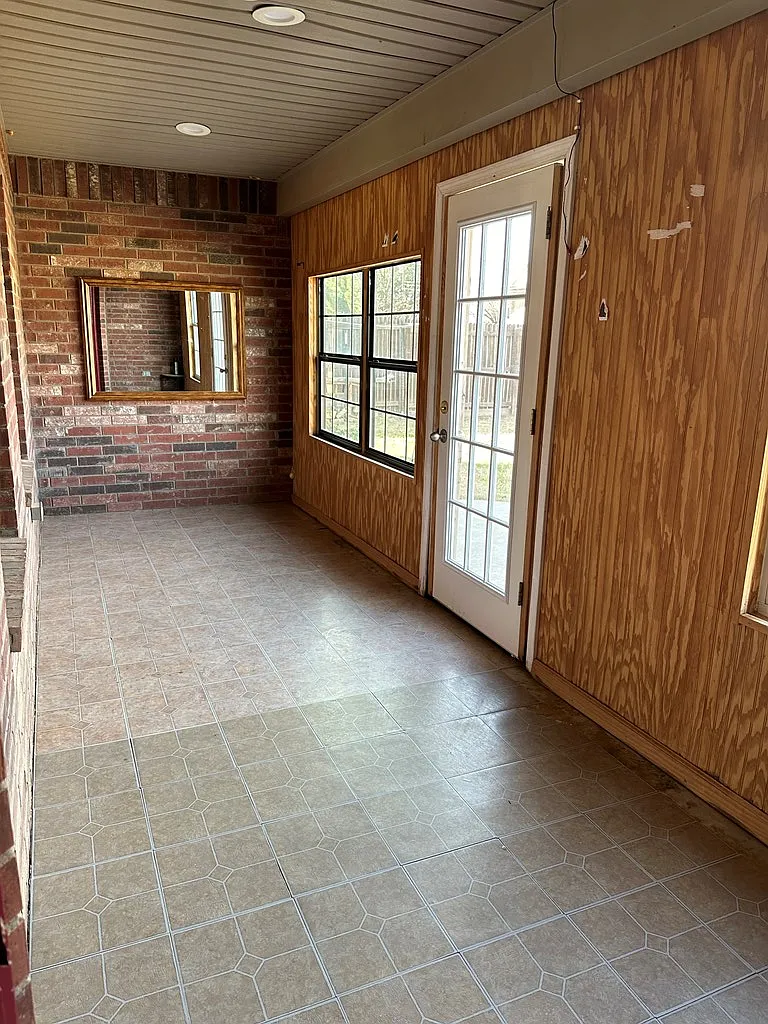 4 bed, 2.0 bath, 1588 sqft, $2,500 — Photo 4