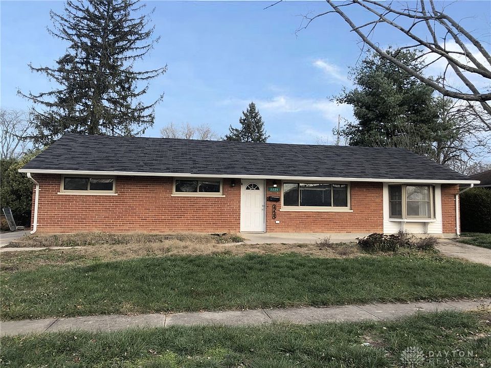 1st image of 2225 Burnside Dr
