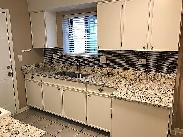 2nd image of 6120 N Talman Ave APT 2E