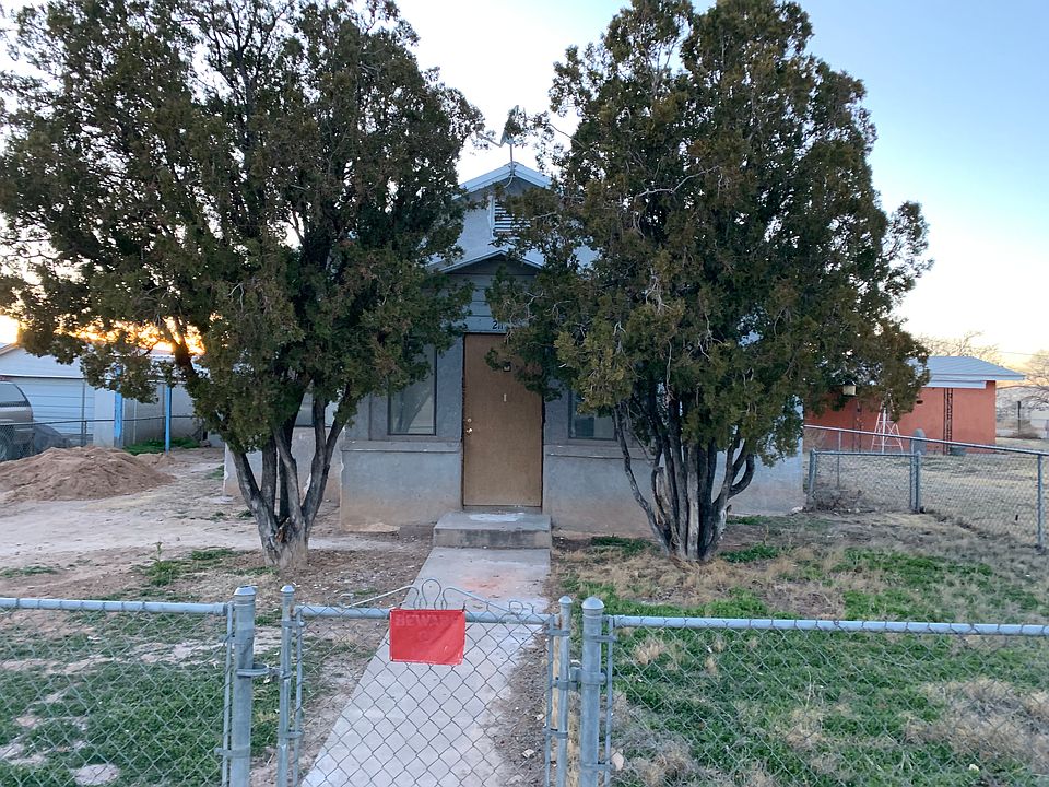 2nd image of 211 S 5th St