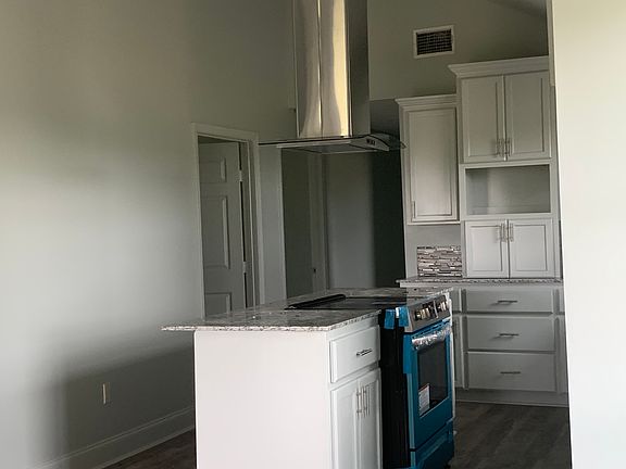 4th image of 2043A Nursery Hwy
