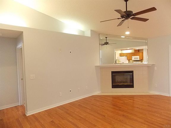 3rd image of 10909 Trellis Ave