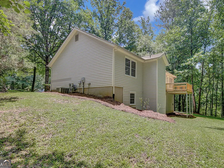 220 Fontaine Way — Photo 39