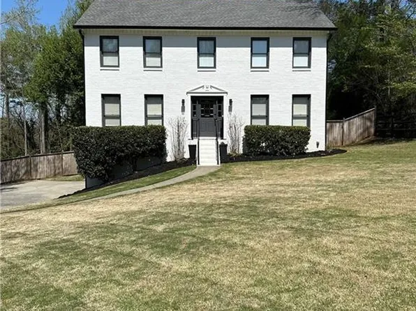 1583 Willow Dr, Marietta, GA 30066