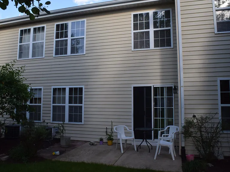 2374 Foxmoor Ln — Photo 11