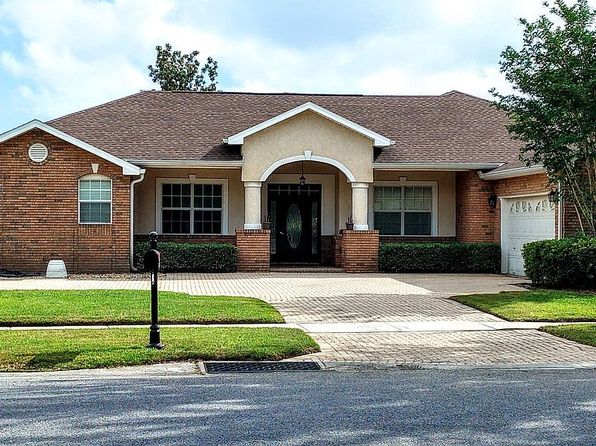101 Cottonwood Cir