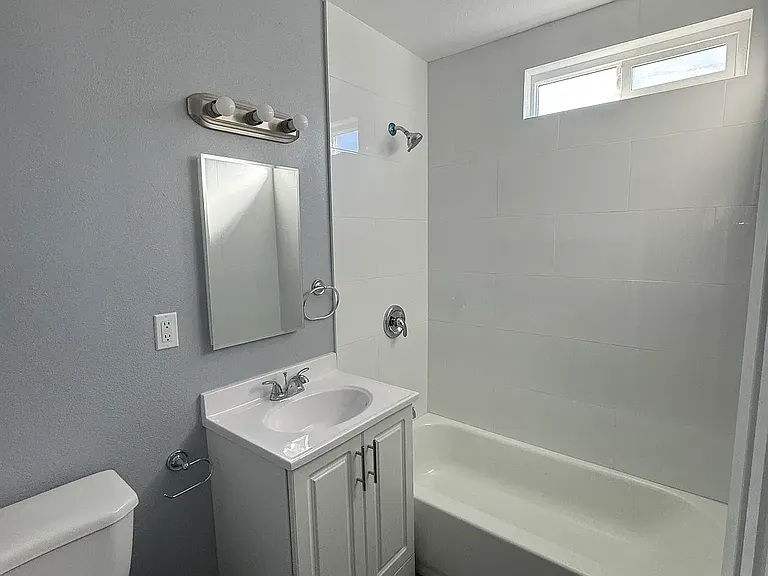 7107 Chanslor Ave #1/2 — Photo 8