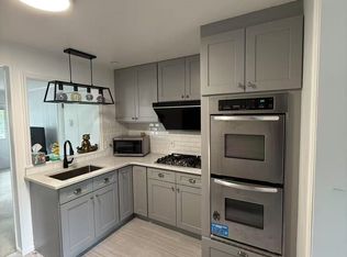 134 E 12th St, Huntington Station, NY 11746