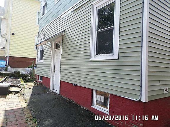 4th image of 16 Woodbine St