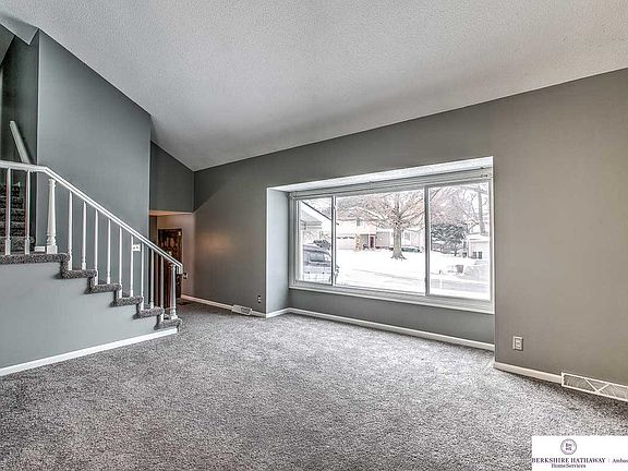 3rd image of 2512 S 153rd Cir