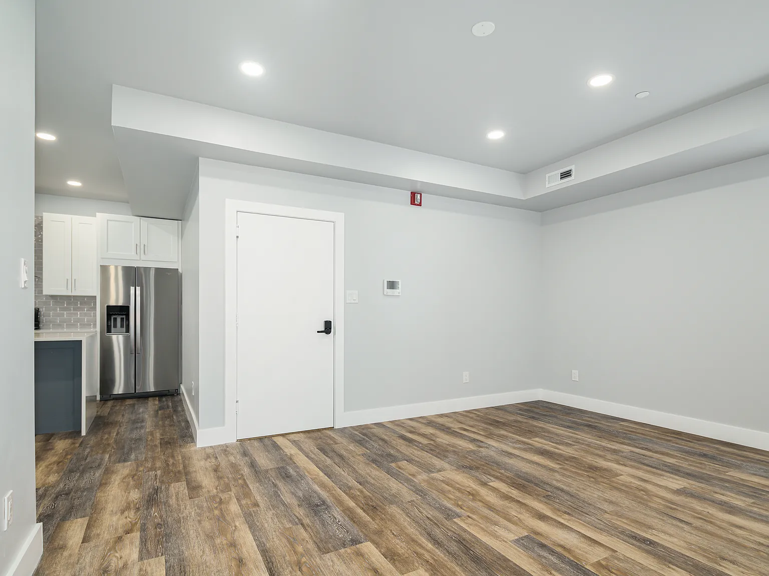 2 bed, 820 sqft, $1,750 — Photo 4