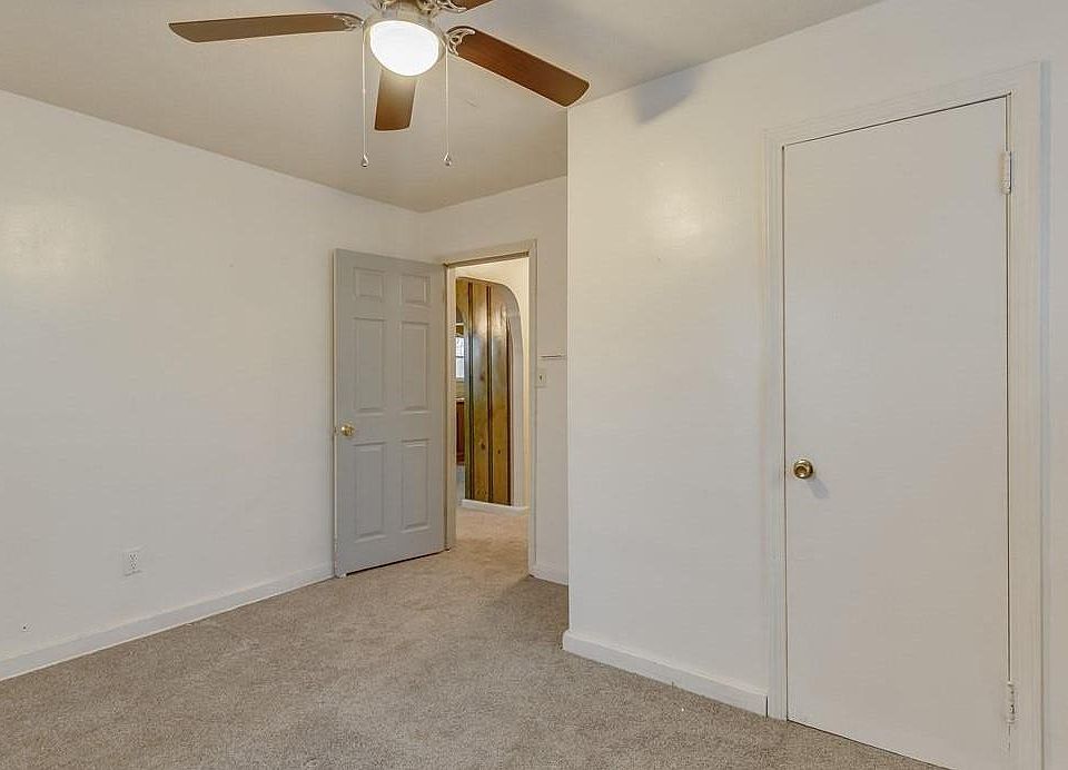 1st image of 238 27th St NW