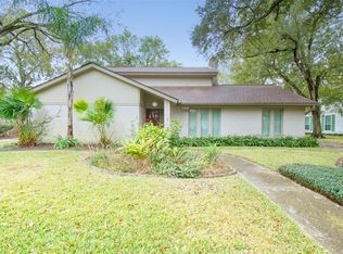 306 Hickory Ridge Dr, Seabrook, TX 77586