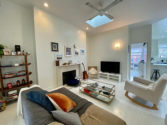 Rented by Highline Residential | media 1
