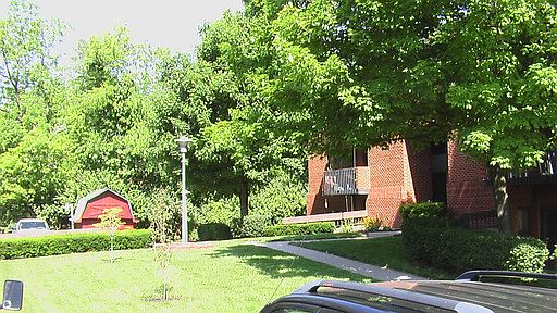 5th image of 2815 Lake Shore Pl APT 403