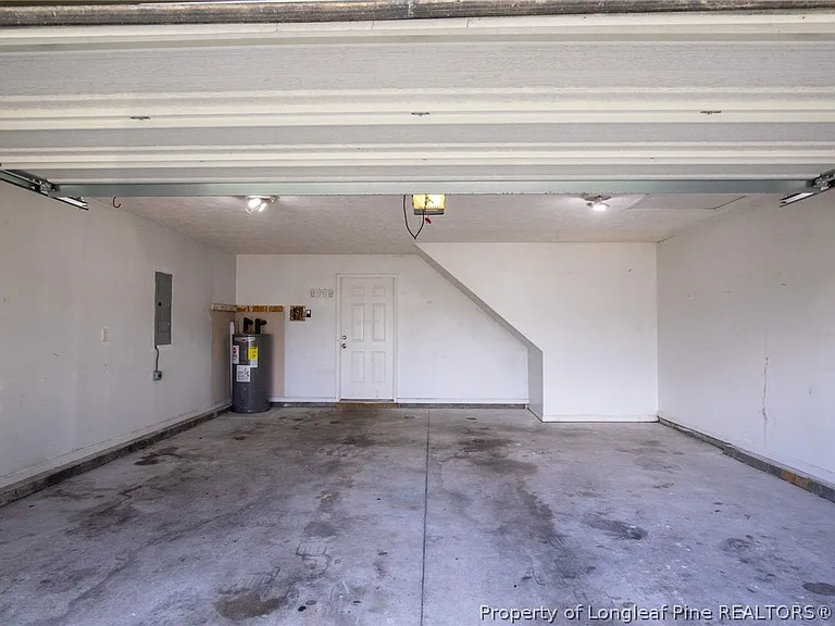 300 Pageant Ct — Photo 26