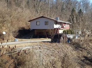 49 Riverview Ave, Charleroi, PA 15022