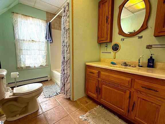 5th image of 3785 Westwood Rd NE