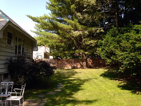 5th image of 52 Henry St