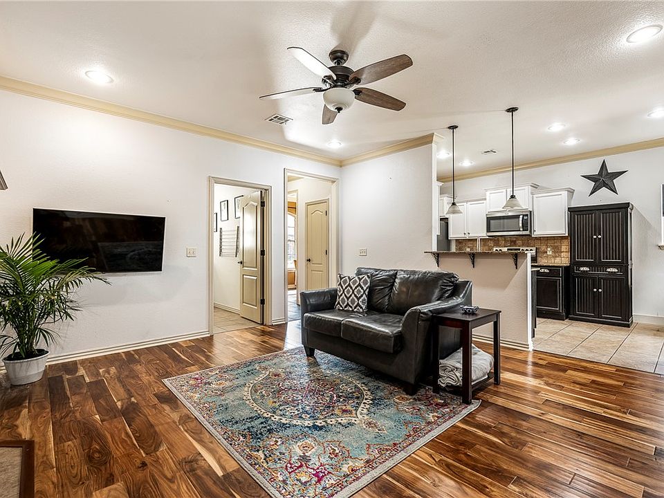1st image of 2665 N Sierra Ave
