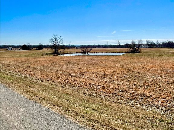 4th image of Memorial Rd