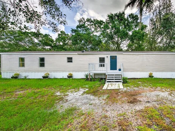 1321 McClellan Rd, Frostproof, FL 33843